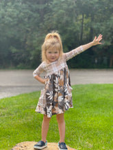 Load image into Gallery viewer, Leaves with plaid