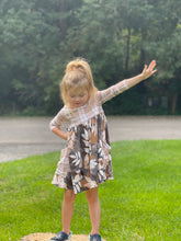 Load image into Gallery viewer, Leaves with plaid