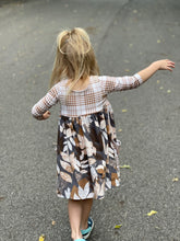 Load image into Gallery viewer, Leaves with plaid