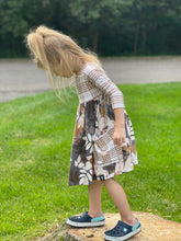 Load image into Gallery viewer, Leaves with plaid