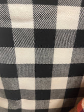 Load image into Gallery viewer, Flannel poncho