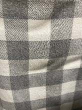 Load image into Gallery viewer, Flannel poncho
